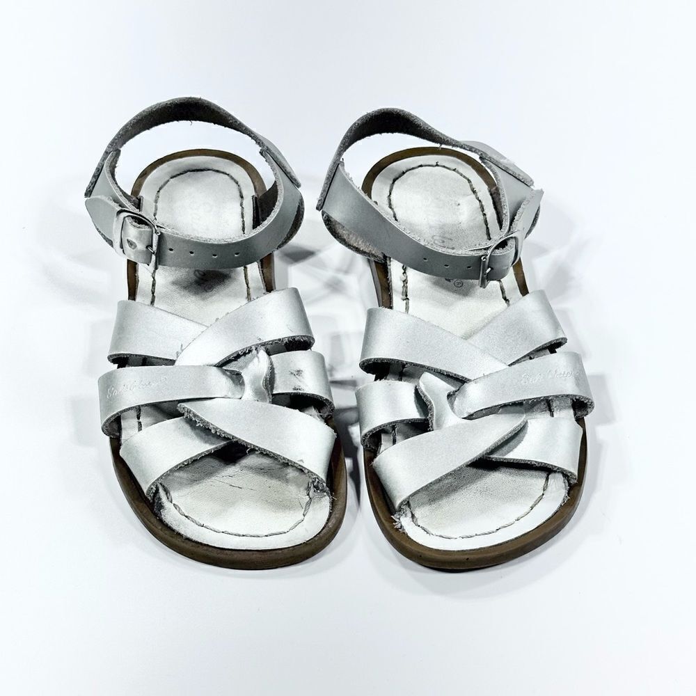 Salt water sandals by hoy silver metallic classic sandal 12